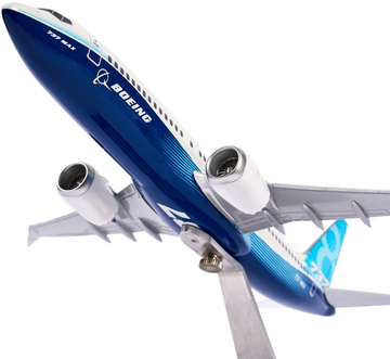 Boeing 737 MAX 8 1:144 Model Aircraft underside view