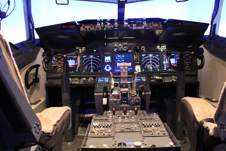 Scenario-based MCC aviation training